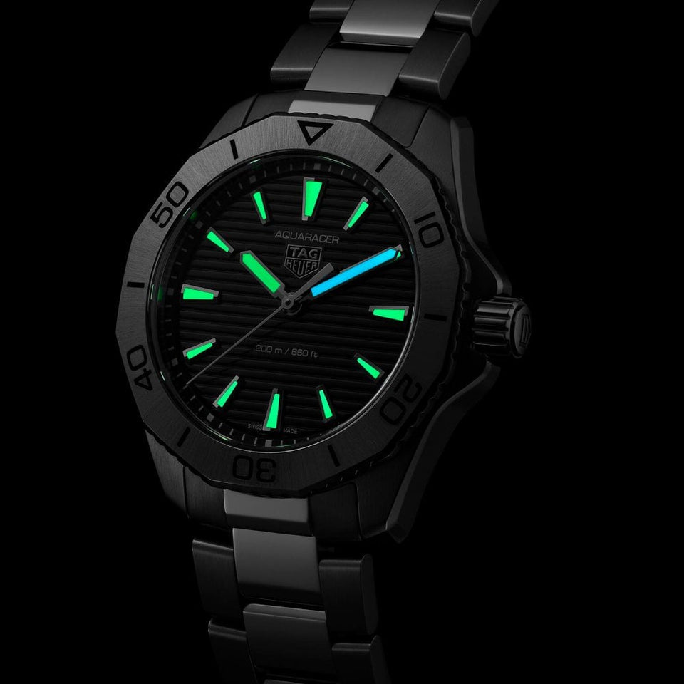 TAG Heuer Men's Aquaracer Professional 200 Quartz Watch