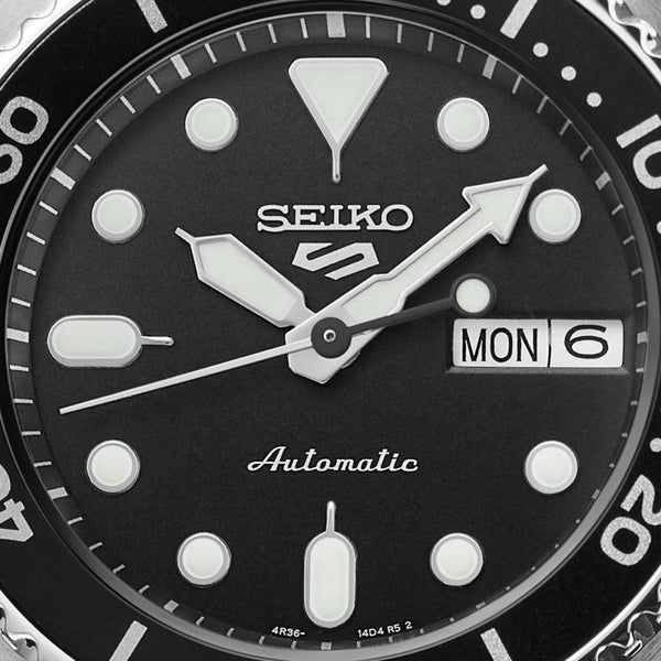 Seiko 5 Sports Men's SKX 'Midi' Black 38mm Automatic Watch