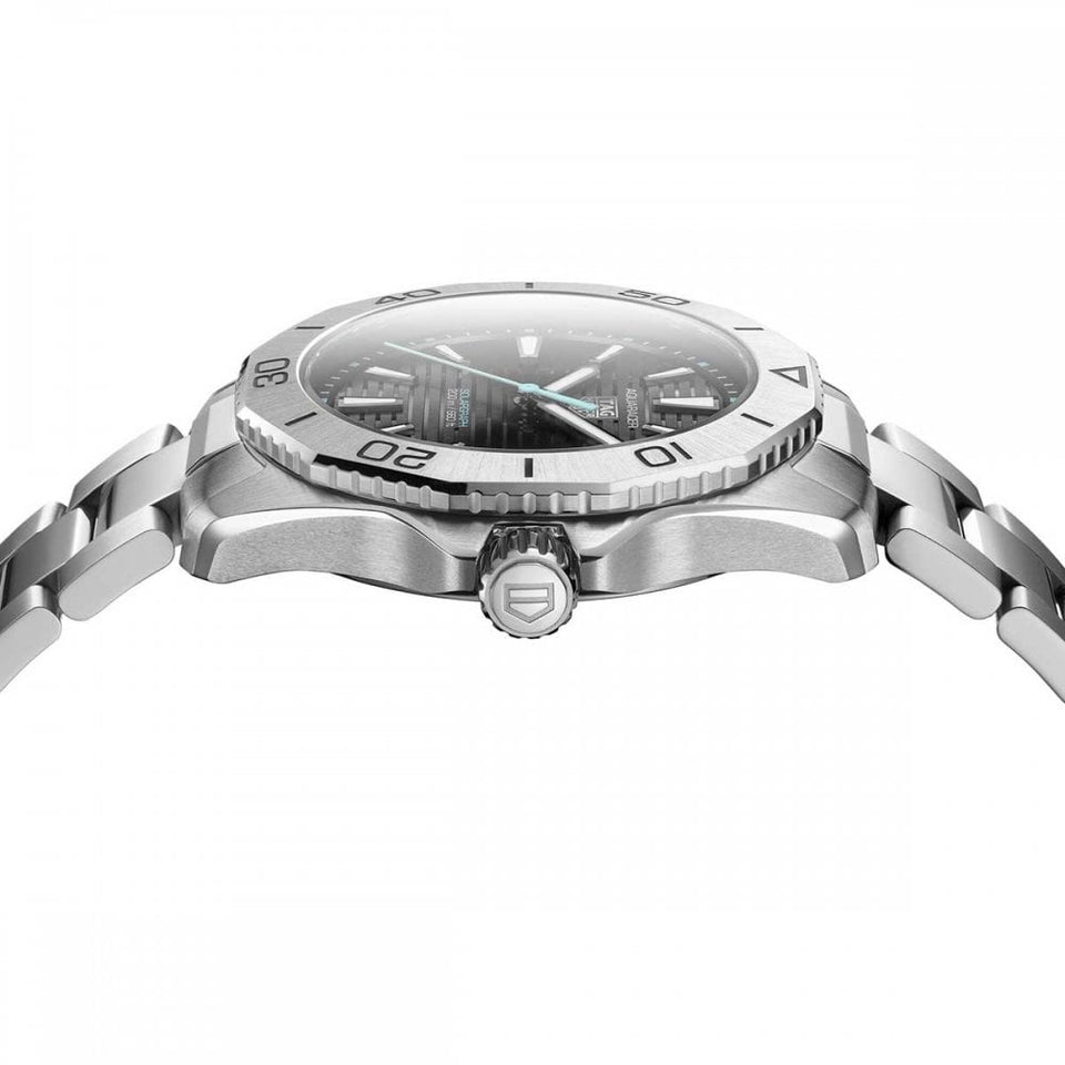TAG Heuer Men's Aquaracer Professional 200 Solargraph 40mm Watch