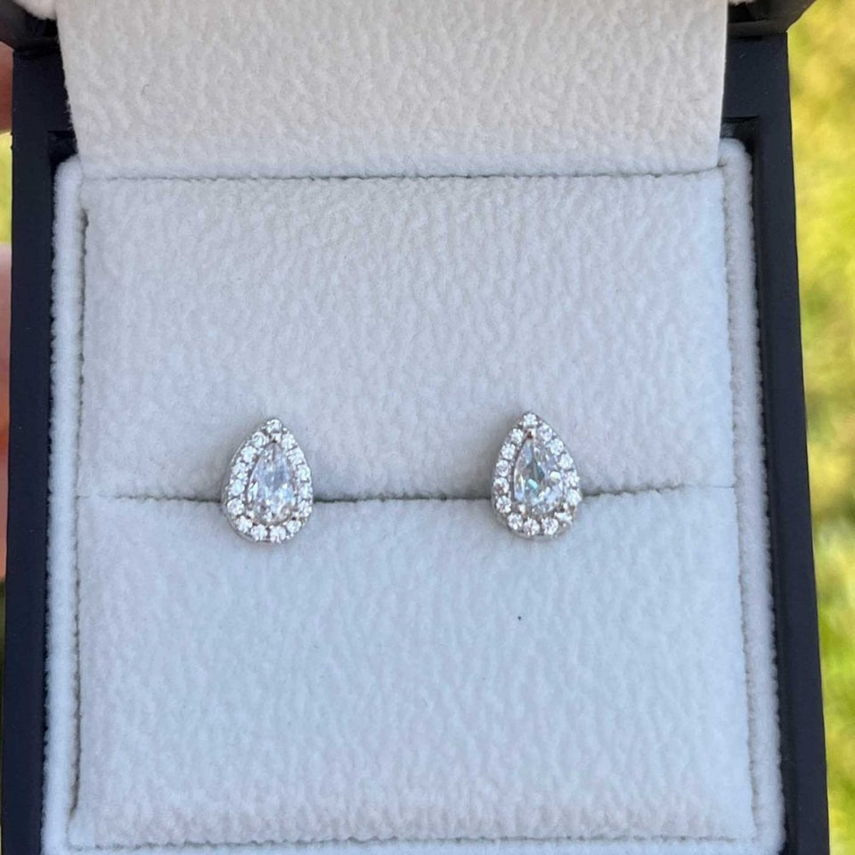 Francis & Gaye Silver Pear Stone Set Earring Studs