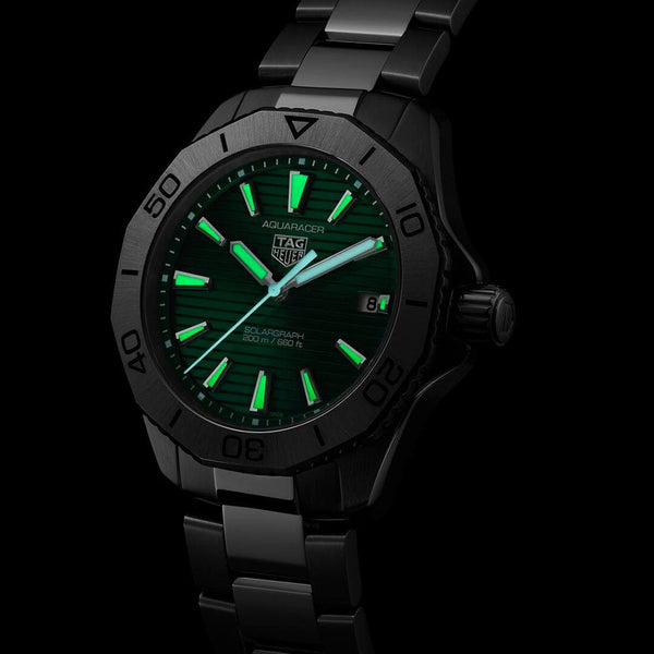 TAG Heuer Men's Aquaracer Professional 200 Solargraph Watch