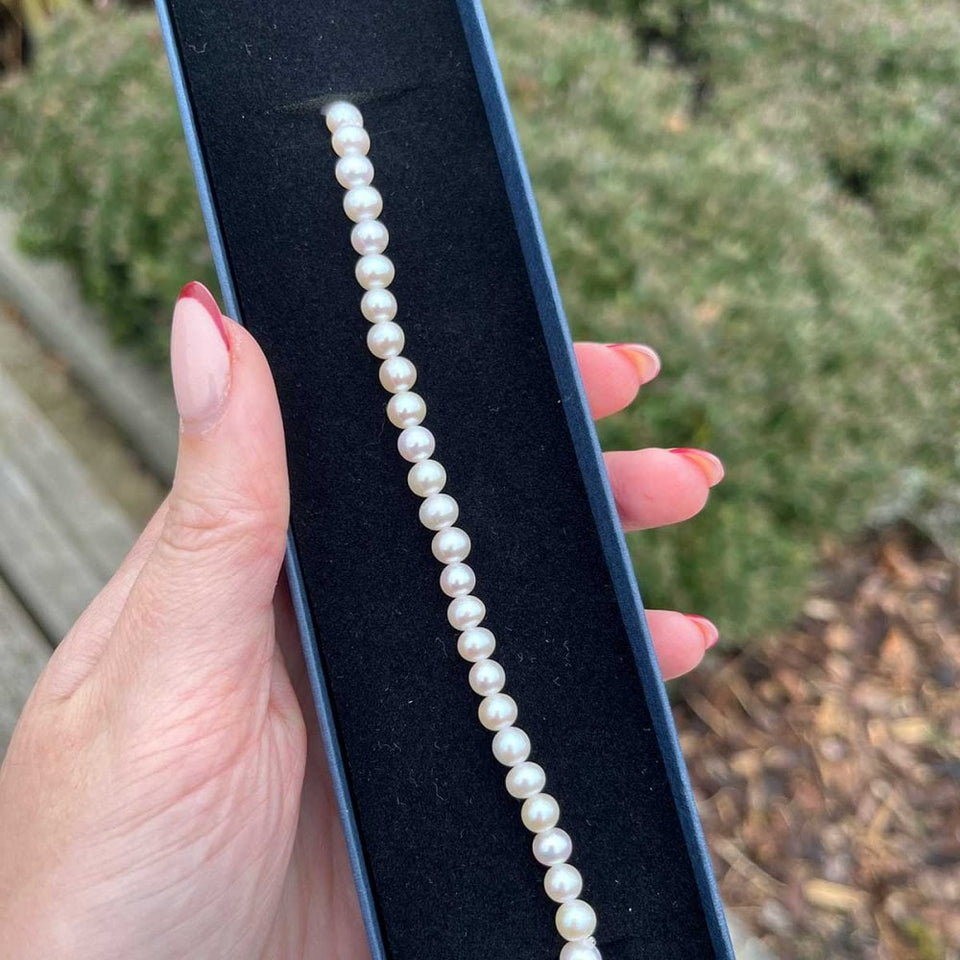 Francis & Gaye 9ct Yellow Gold Clasp 5.5mm Pearl Bracelet