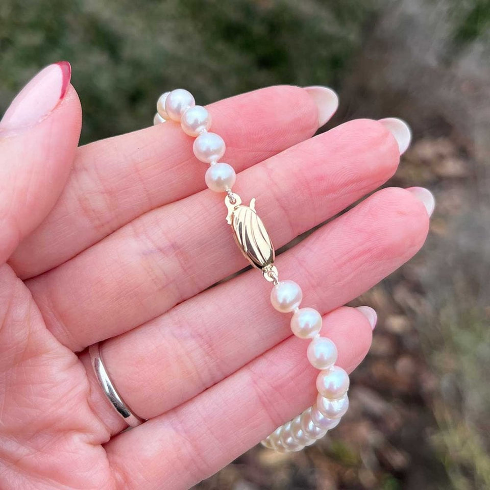 Francis & Gaye 9ct Yellow Gold Clasp 5.5mm Pearl Bracelet
