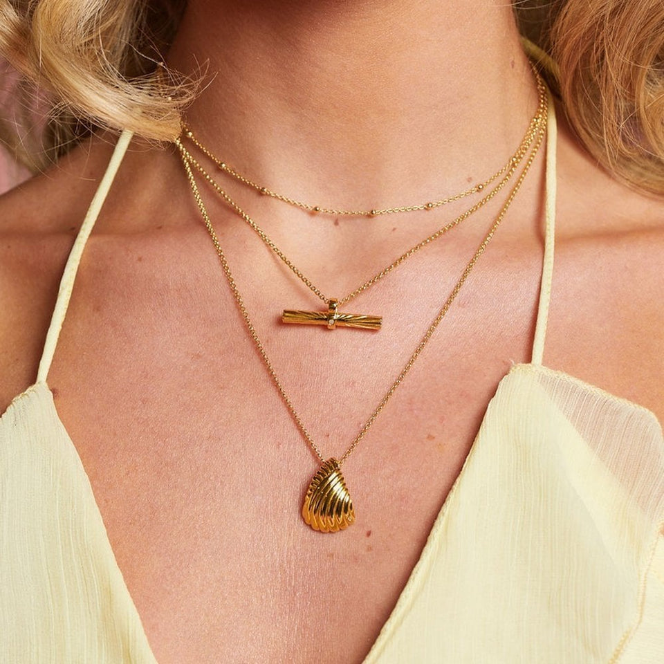Hot Diamonds Paris 18ct Gold Plated Shell Necklace