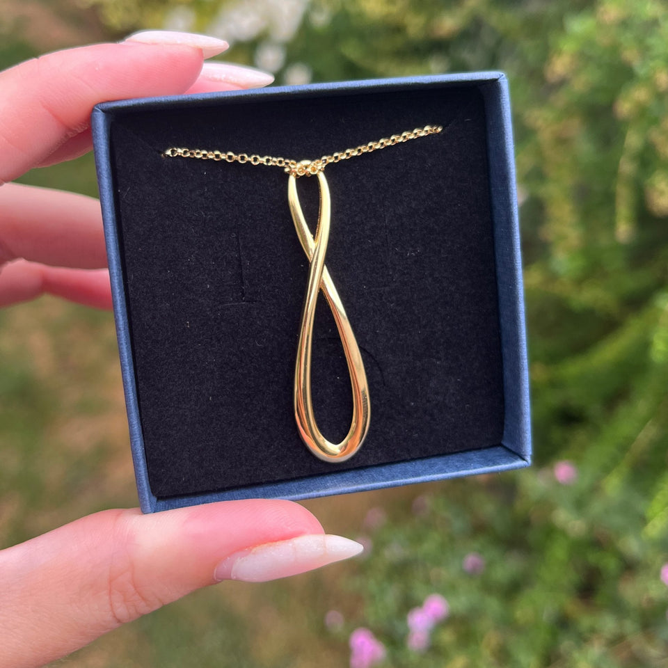 Francis & Gaye Ladies Gold Plated Stretched Infinity Necklace