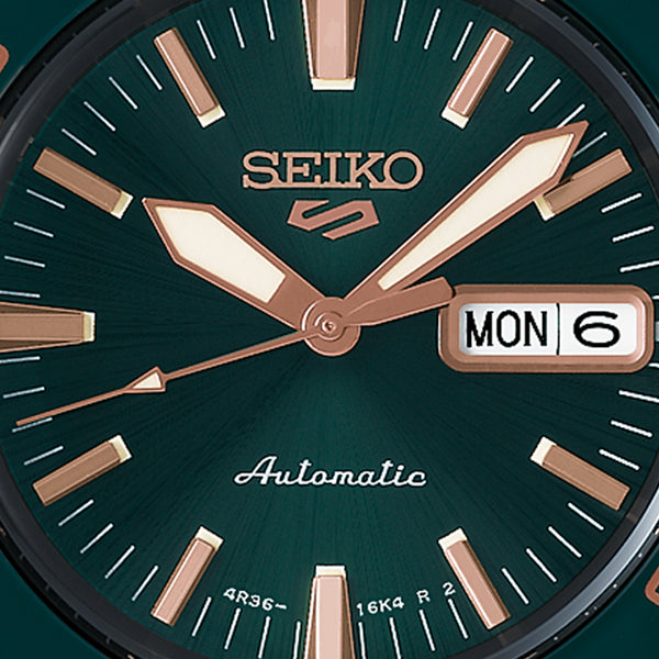 Seiko 5 Sports Men's SKX SNZH 'Tweed Green' Dial Bracelet Watch