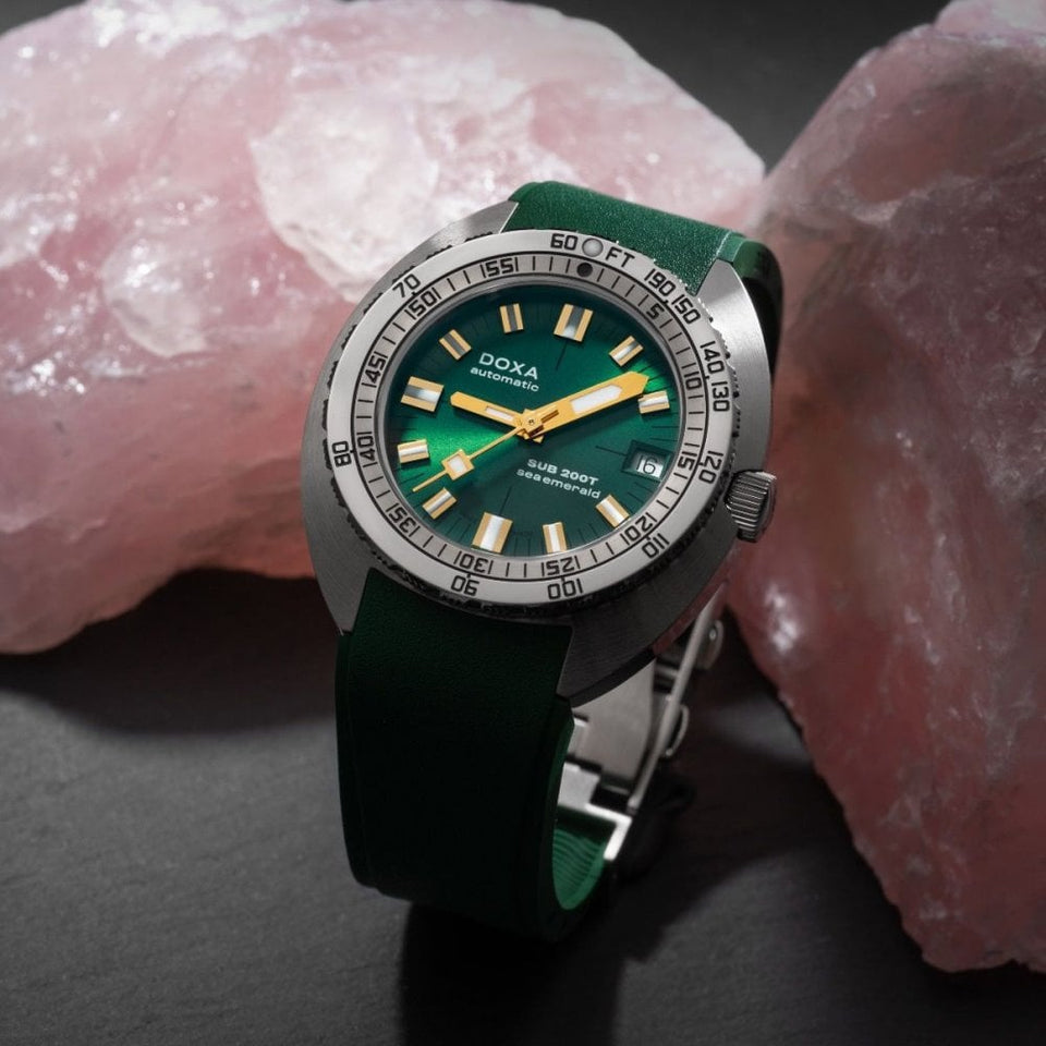 Doxa Men's SUB 200T Sea Emerald 39mm Green Sunray Dial Rubber Strap Watch