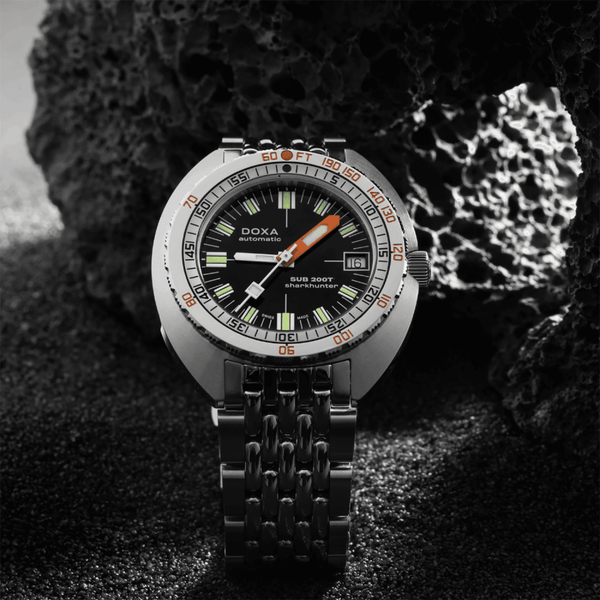 Doxa Men's SUB 200T Sharkhunter 39mm Black Iconic Dial Watch