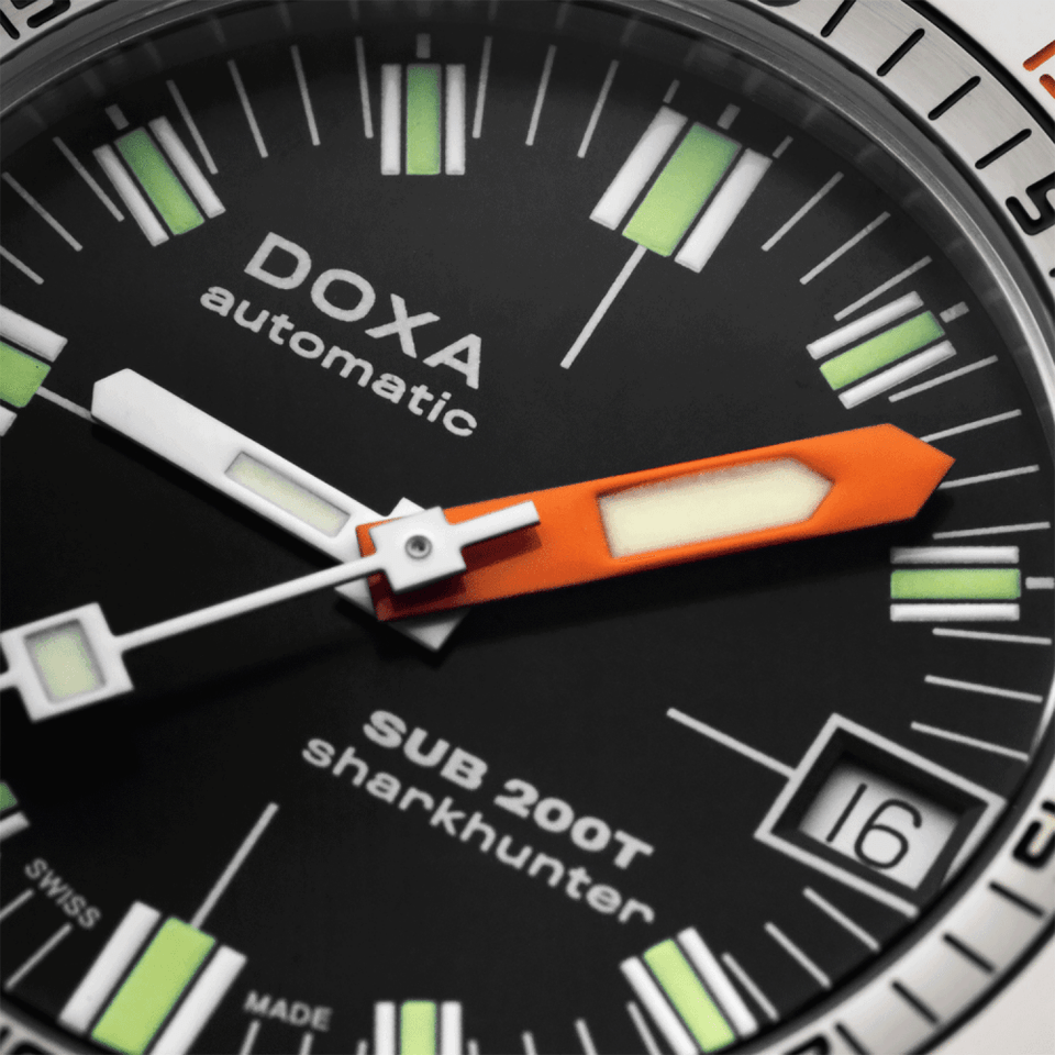 Doxa Men's SUB 200T Sharkhunter 39mm Black Iconic Dial Watch