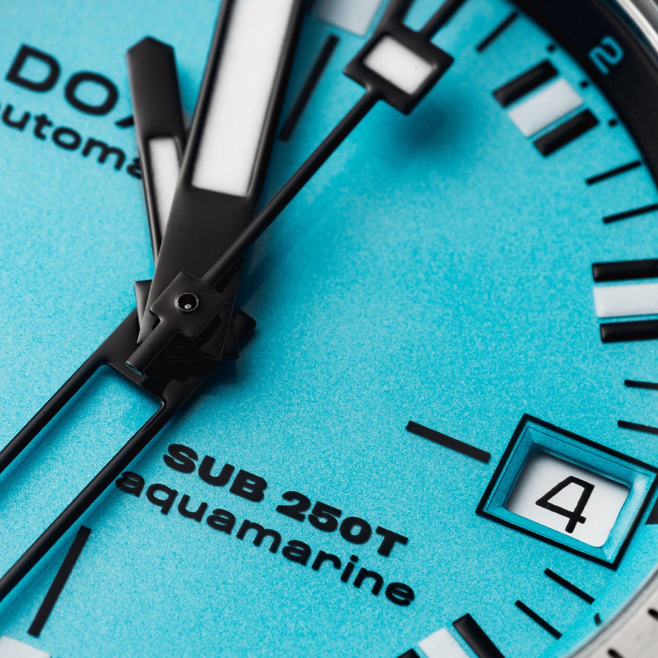 Doxa Men's SUB 250T GMT 40mm Aquamarine Watch
