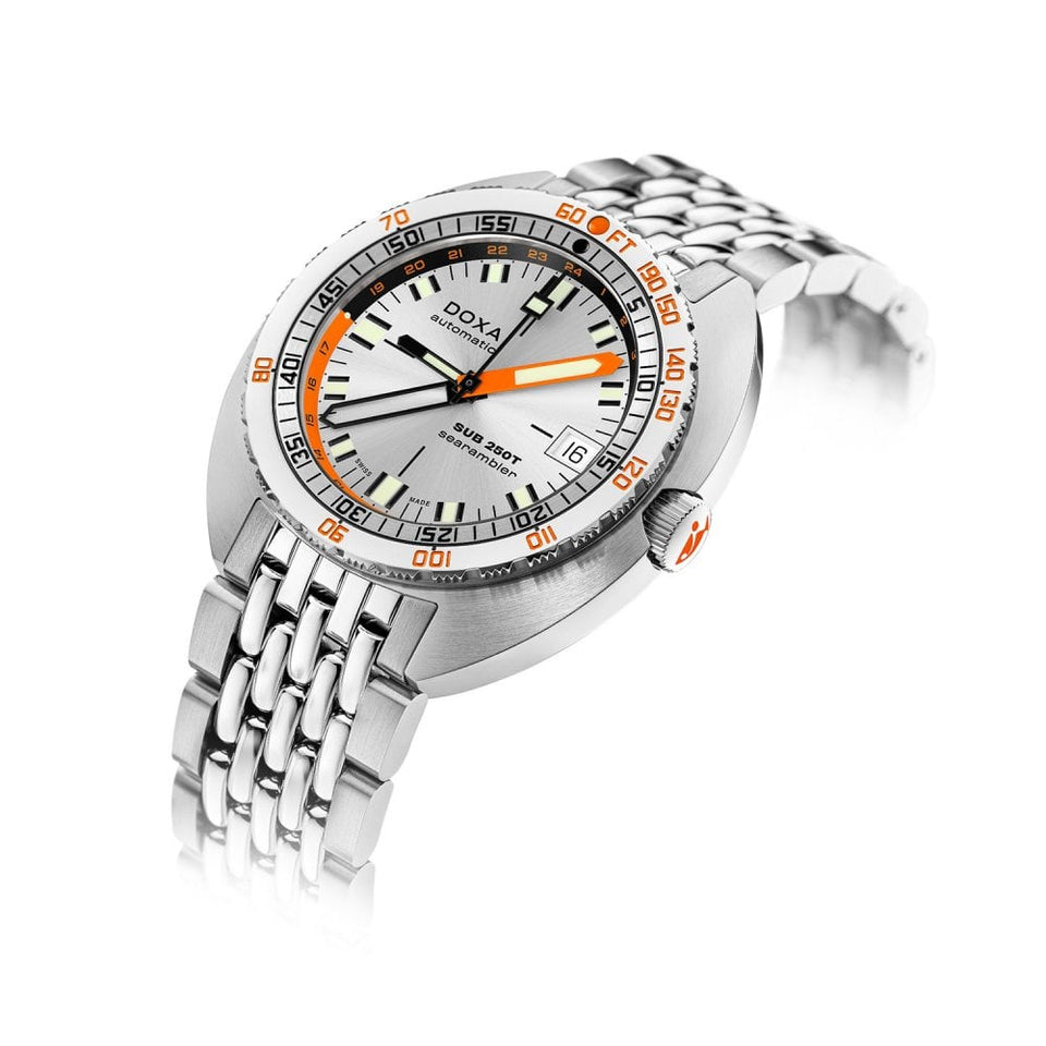 Doxa Men's SUB 250T GMT 40mm Searambler Watch