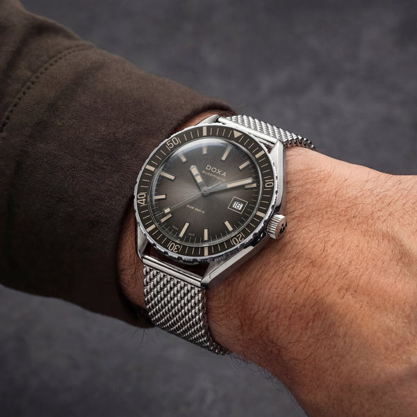 Doxa SUB 200 II Sharkhunter Vintage Mesh Bracelet Grey Bezel Men's Watch