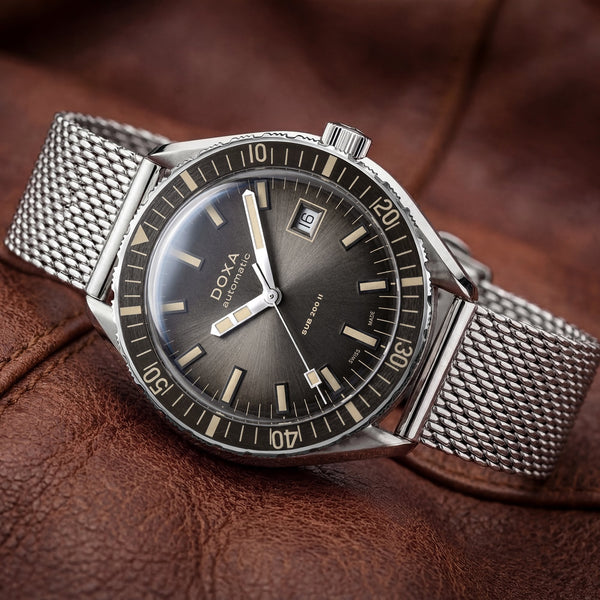 Doxa SUB 200 II Sharkhunter Vintage Mesh Bracelet Grey Bezel Men's Watch