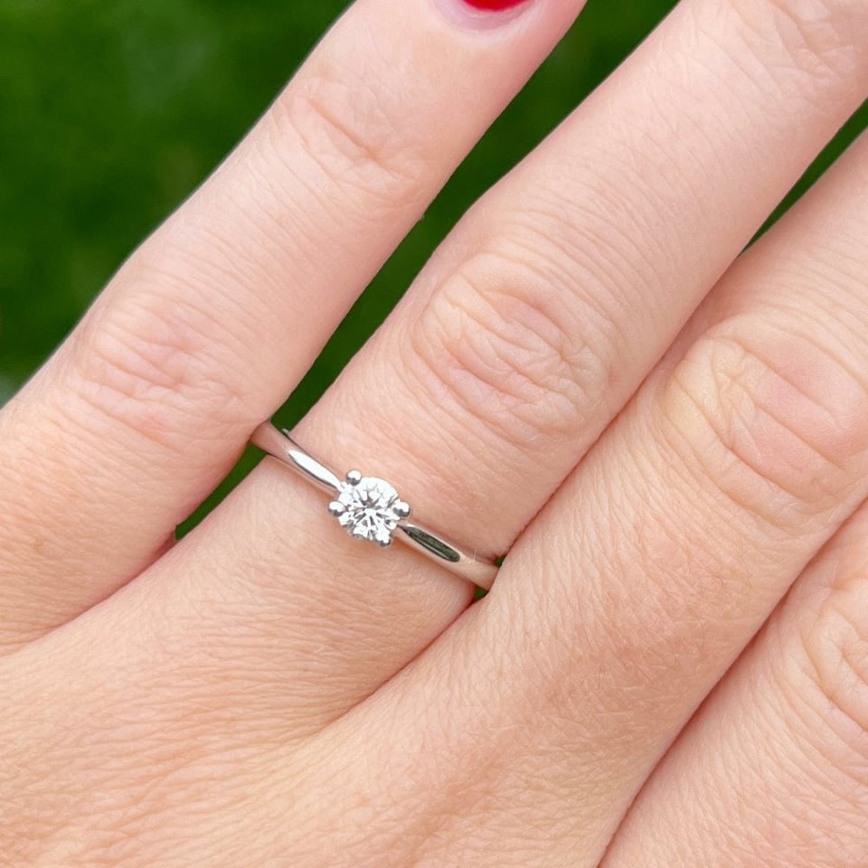 Francis & Gaye 18ct White Gold Four Claw 0.20ct Diamond Solitaire Ring