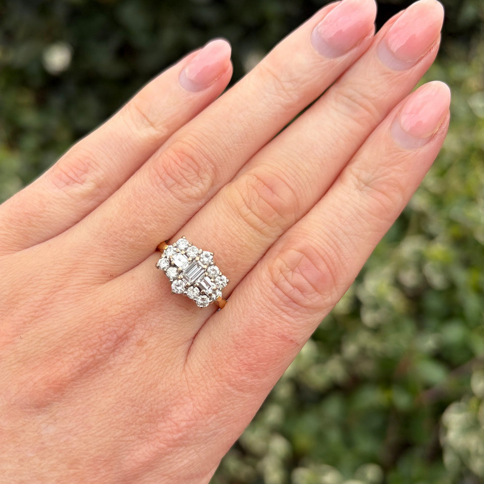 Francis & Gaye PRE-LOVED 18ct Yellow Gold Natural Diamond Cluster Ring