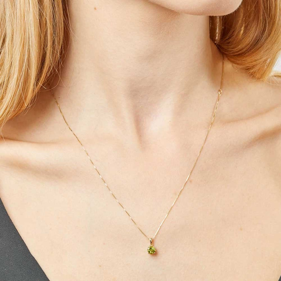 Francis & Gaye 9ct Gold August Birthstone Pendant - Peridot