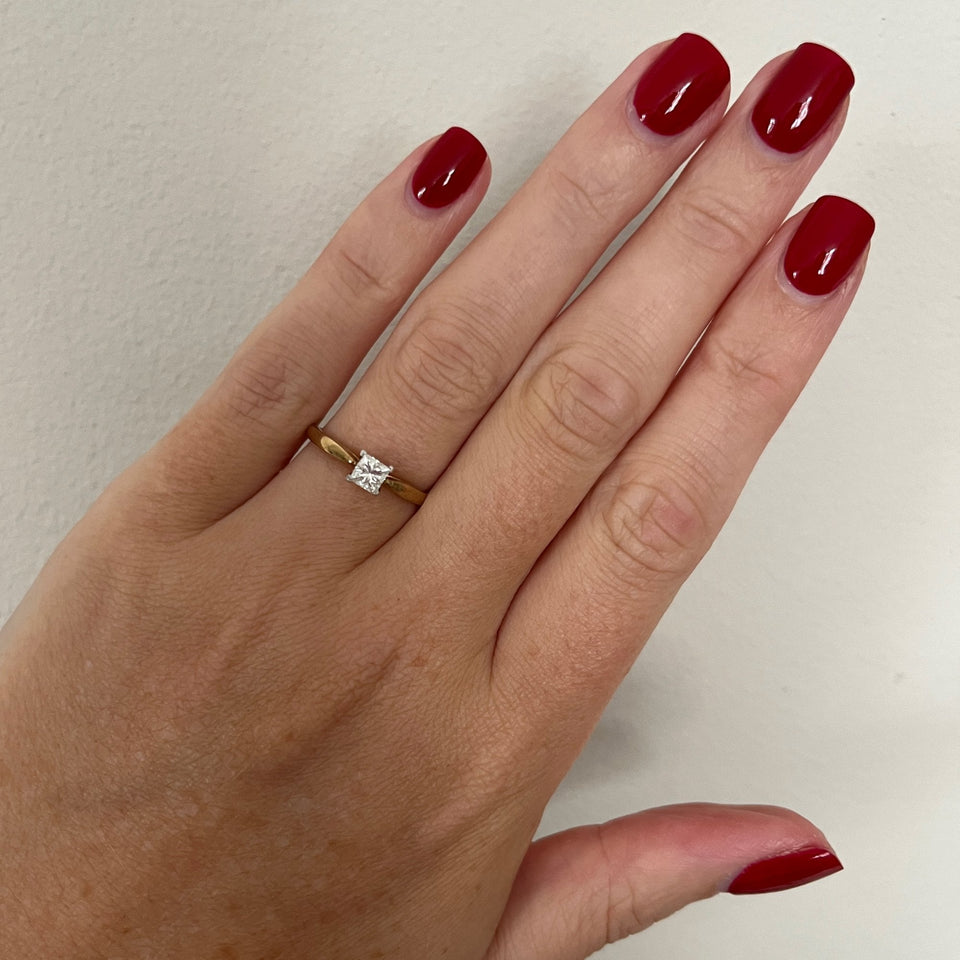 Francis & Gaye 9ct Yellow Gold 0.33ct Princess Cut Diamond Solitaire Ring