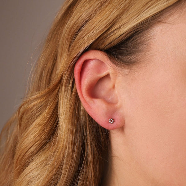 Francis & Gaye Ladies Silver Beaded Circle Stud Earrings