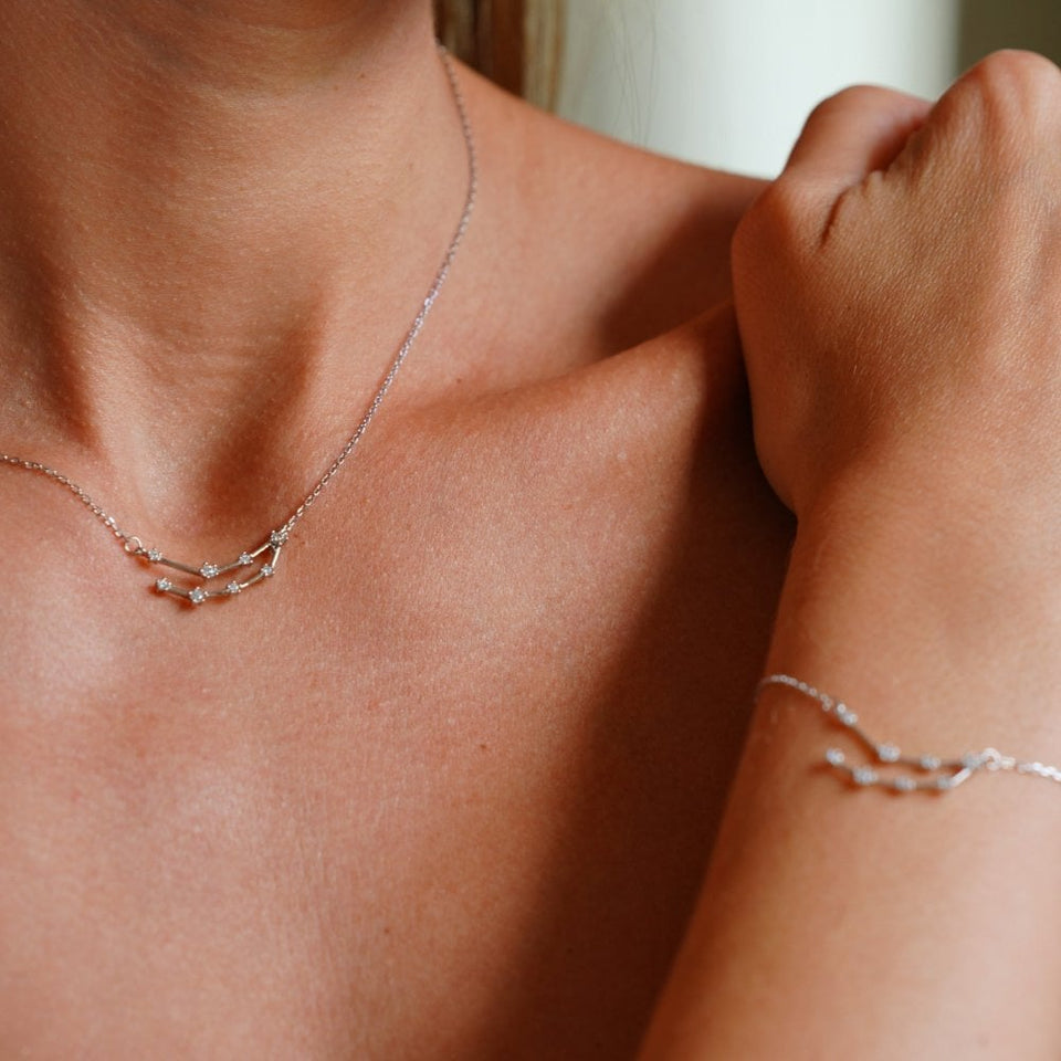 Francis & Gaye Ladies Silver Capricorn Zodiac Constellation Necklace