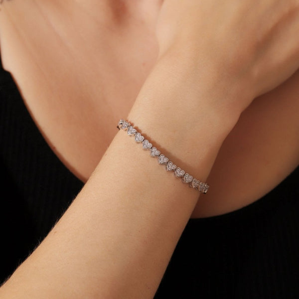 Francis & Gaye Ladies Stone Set Heart Slider Bracelet