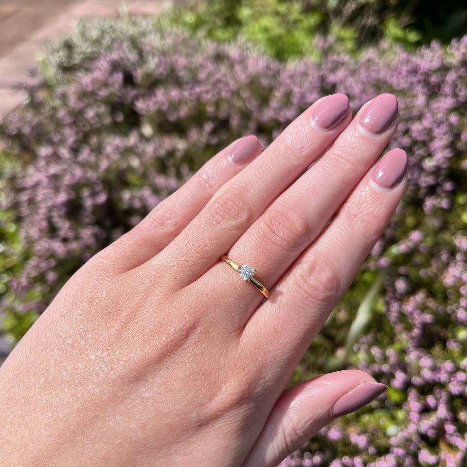 Francis & Gaye PRE-LOVED 18ct Gold Three Claw 0.25ct Diamond Ring