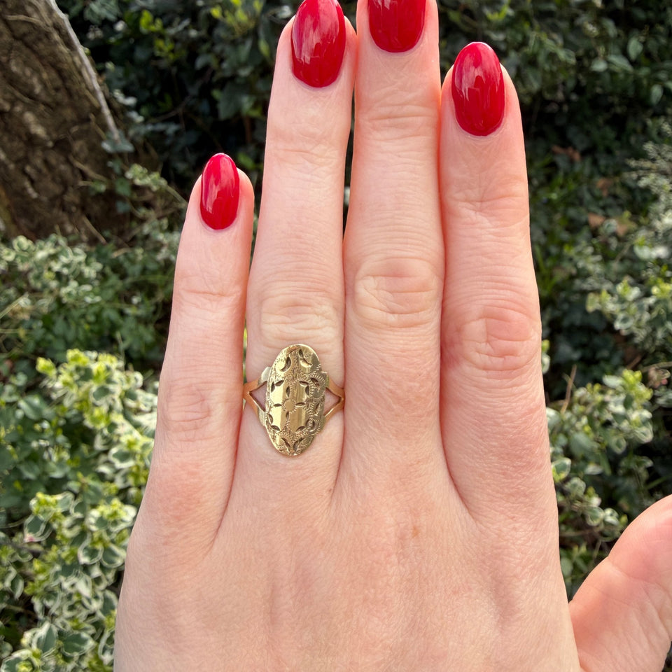 Francis & Gaye PRE-LOVED 9ct Yellow Gold Diamond Cut Fancy Ring