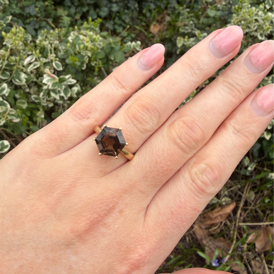 Francis & Gaye PRe-LOVED 9ct Yellow Gold Smokey Quartz Ring