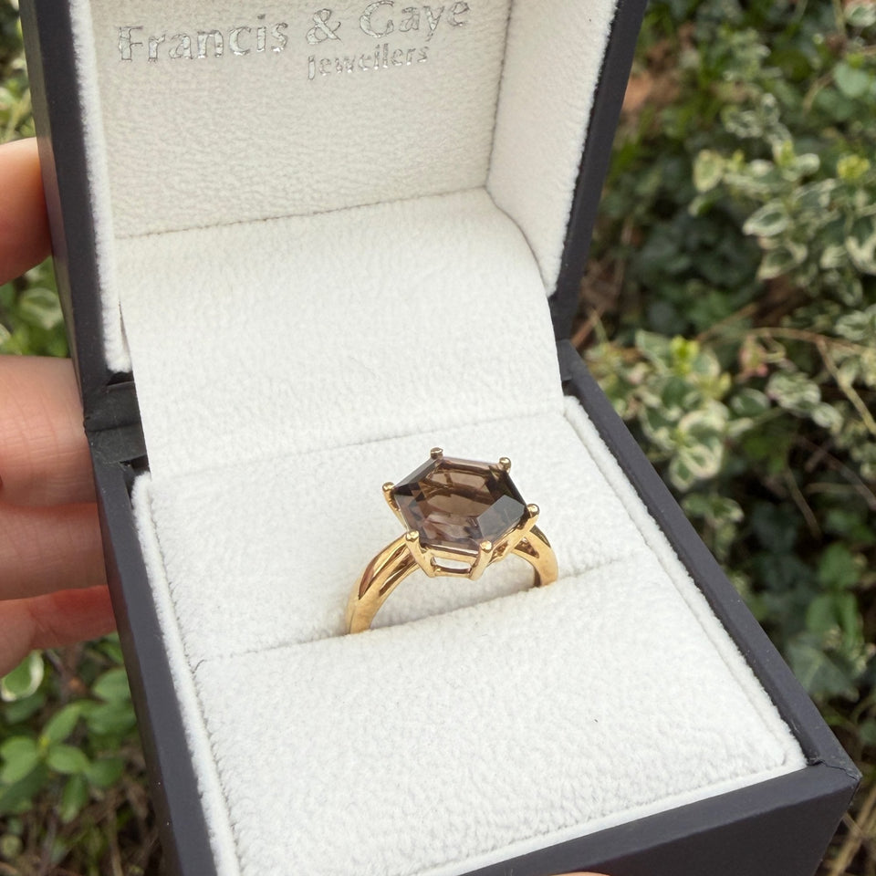 Francis & Gaye PRe-LOVED 9ct Yellow Gold Smokey Quartz Ring