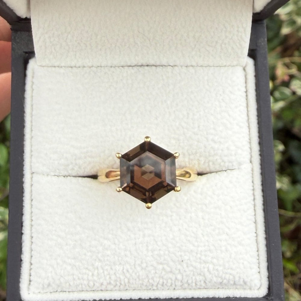 Francis & Gaye PRe-LOVED 9ct Yellow Gold Smokey Quartz Ring