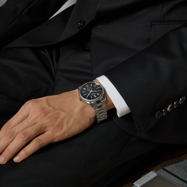 Gucci Men's 40mm Black Dial G-timeless Watch