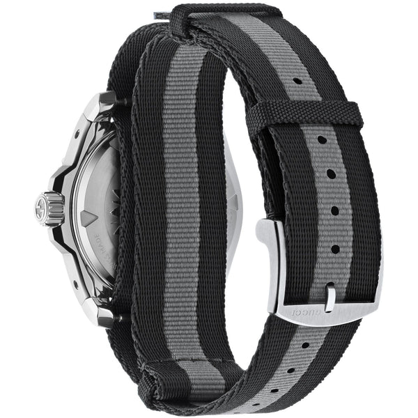 Gucci Mens Dive Automatic 40mm Black Watch