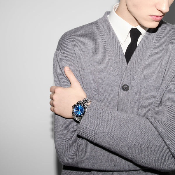 Gucci Men's Dive Stainless Steel 40mm Blue Dial Watch