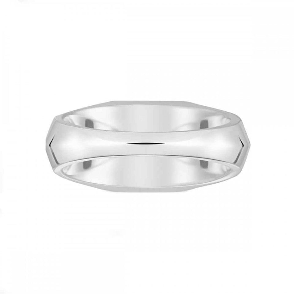 Gucci Trademark Engraved Circle Hexagonal Ring