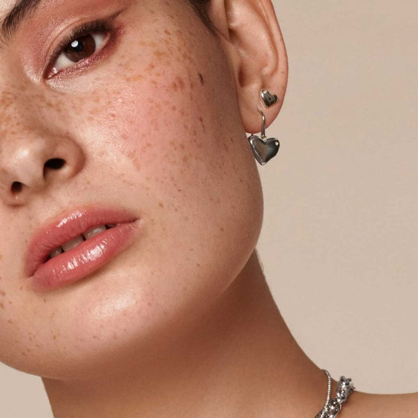 Hot Diamonds Desire Heart Stud Earrings