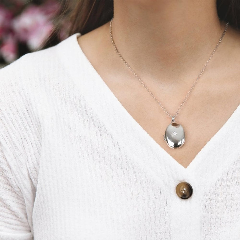Hot Diamonds Memories Oval Locket Necklace