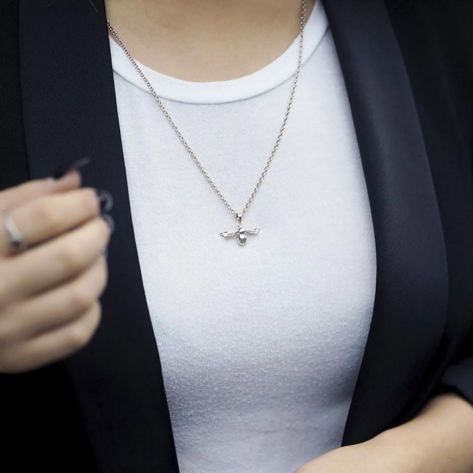 Hot Diamonds Natural Bee Necklace