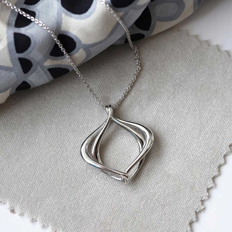 Kit Heath Ladies Alicia Midi Entwined Necklace