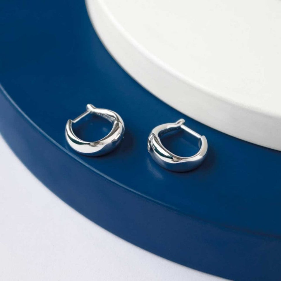 Kit Heath Ladies Bevel Cirque Small Hinged Huggie Hoop Earrings
