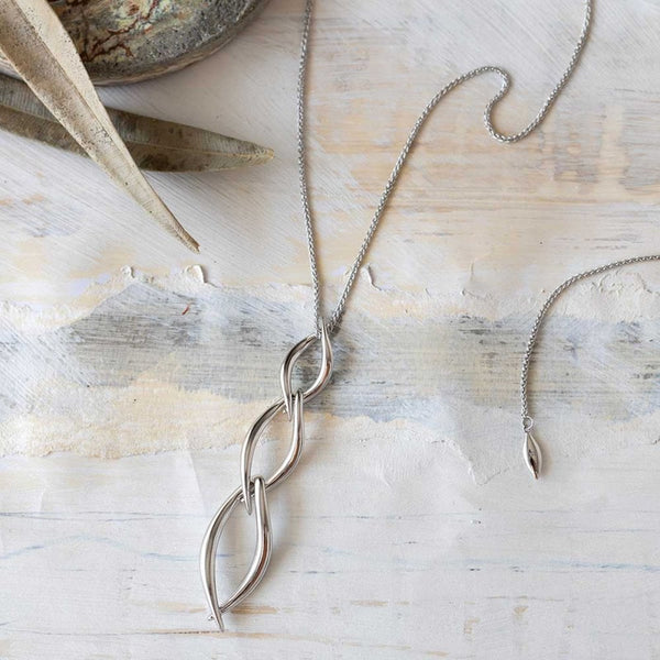 Kit Heath Ladies Entwine Twine Twist Trio Link Necklace