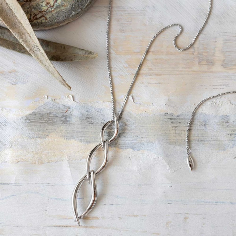 Kit Heath Ladies Entwine Twine Twist Trio Link Necklace