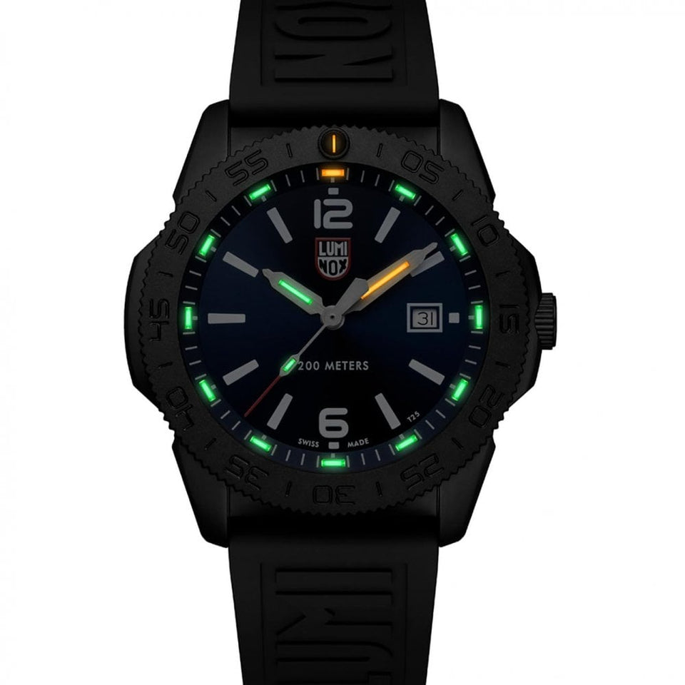 Luminox Men's Pacific Diver Blue Dial Rubber Strap Watch