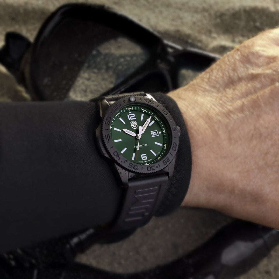 Luminox Men's Pacific Diver Green Dial Rubber Strap Watch