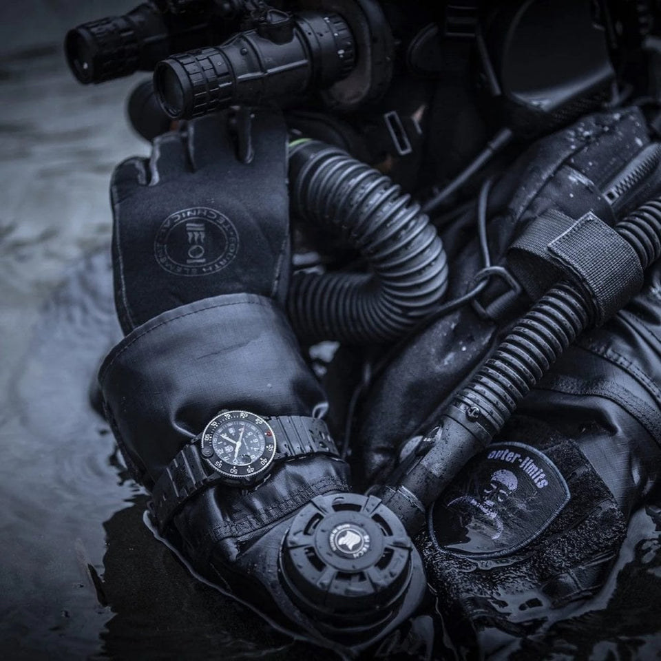 Luminox Navy SEAL Original 3000 Series Heritage 43mm Dive Watch