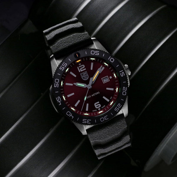 Luminox Pacific Diver 3120 44mm Rubber Watch