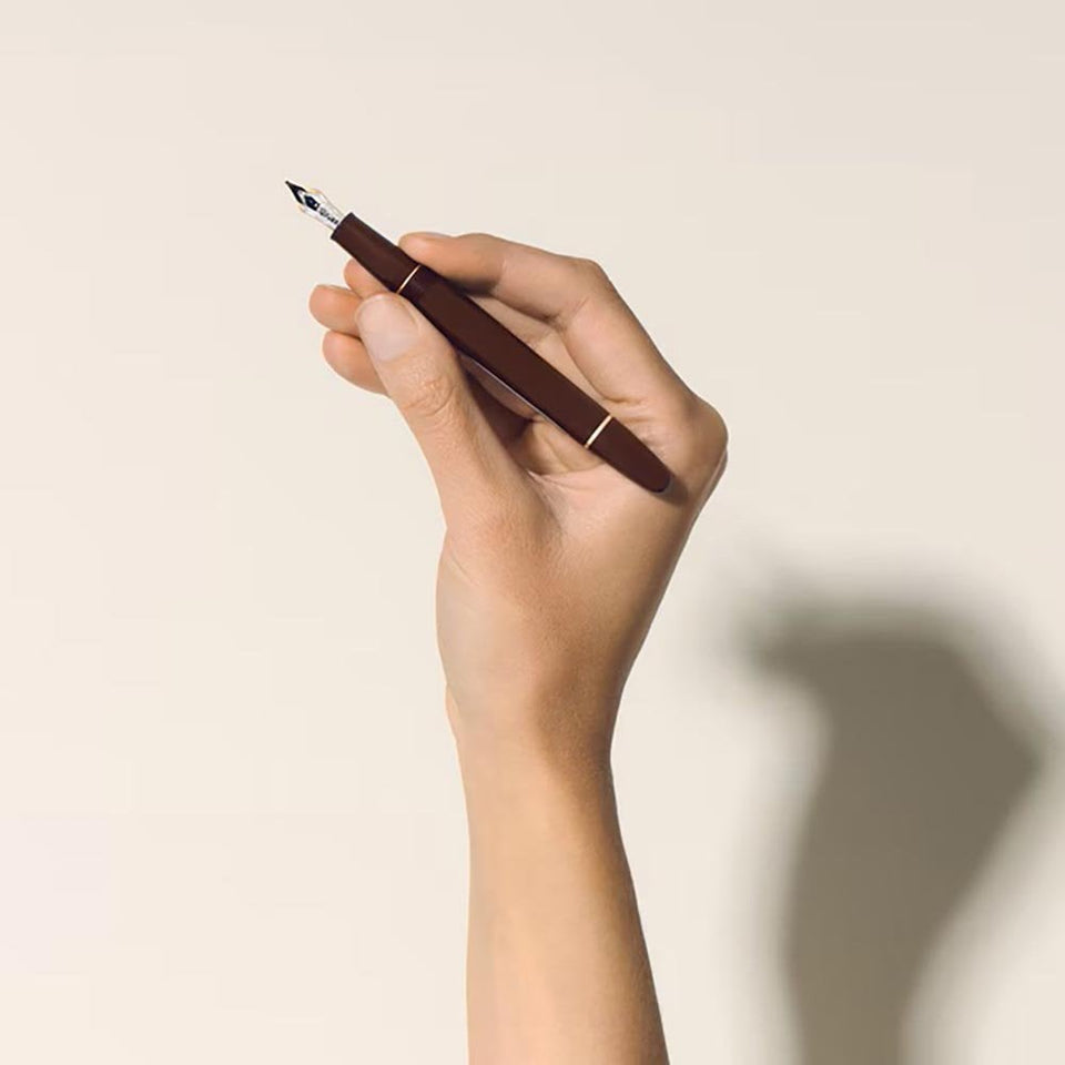 Montblanc Meisterstück Burgundy Red Classique Fountain Pen (M)