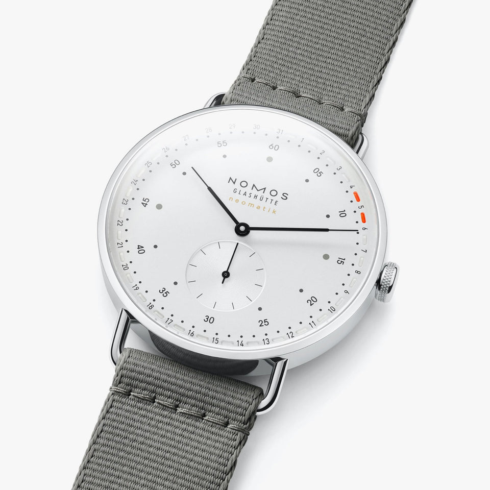 NOMOS Glashütte Metro Neomatik 41mm White Dial Automatic Watch (Glass Back)