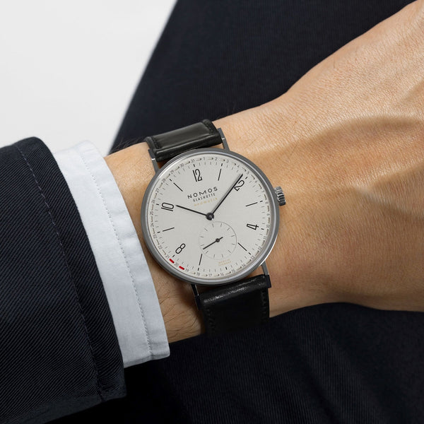 NOMOS Glashütte Tangente Neomatik 41 Update White Dial Automatic Watch | Exhibition Caseback