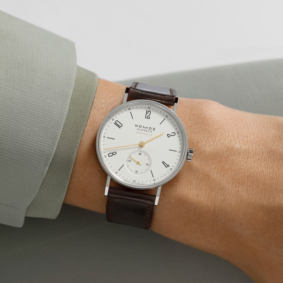 NOMOS Glashütte Tangente Neomatik Doré 35mm White Dial Automatic Watch | Exhibition Caseback
