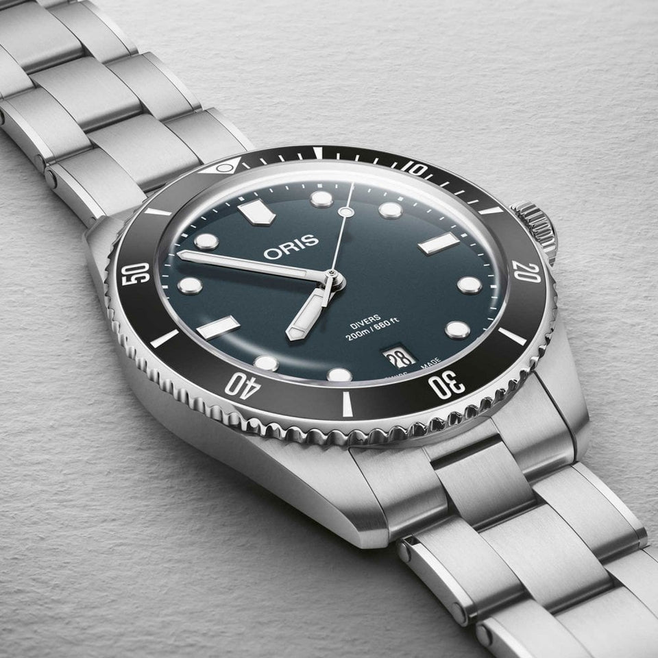 ORIS Men's Divers Date Dark Blue 39mm Automatic Watch + Strap Set