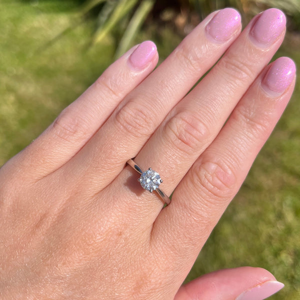 Francis & Gaye Platinum 1.09ct Round Brilliant Solitaire Ring